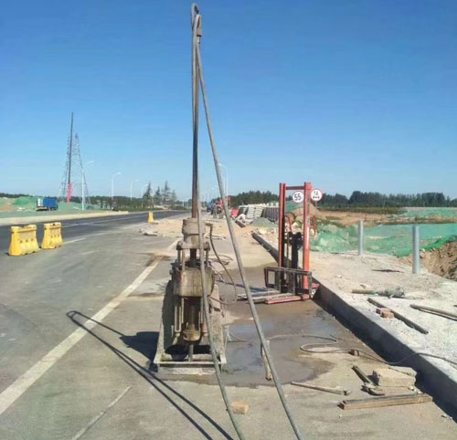 那曲公路高聚物注浆加固